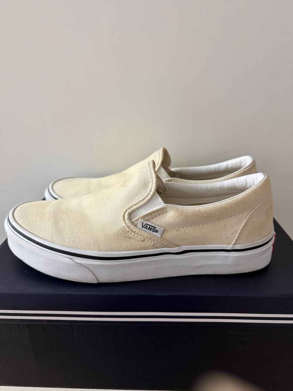 Vans Classic Slip-On in Cream and White